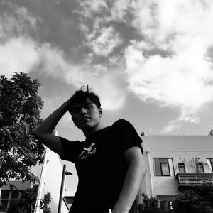 女人辟开大肥让人操
