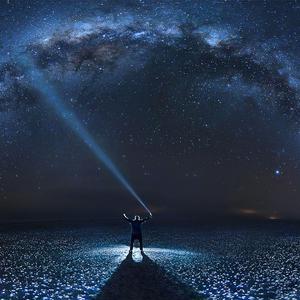 女人辟开大肥让人操
